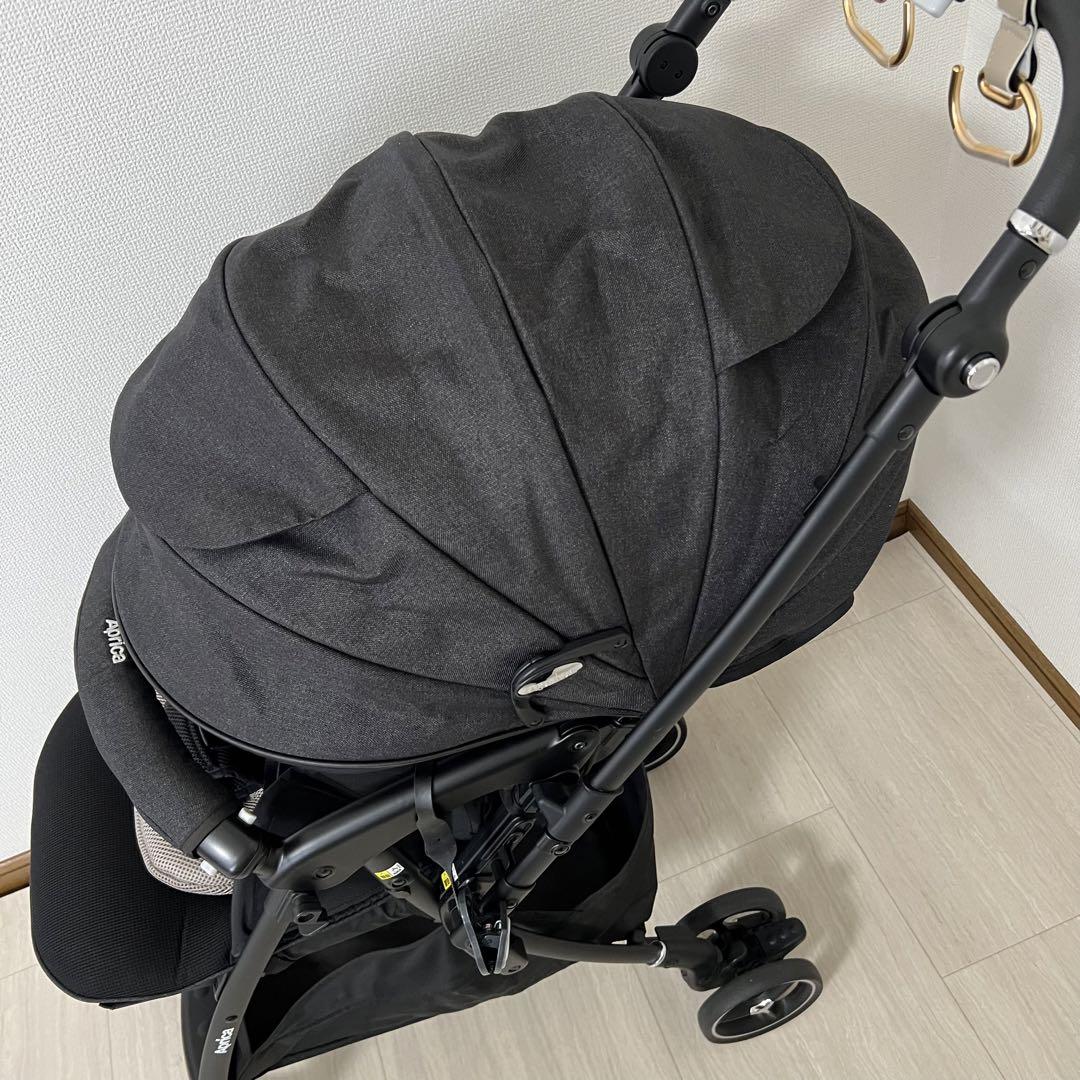 【極美品】Aprica ラクーナクッションフリープラスAB　2023年モデル