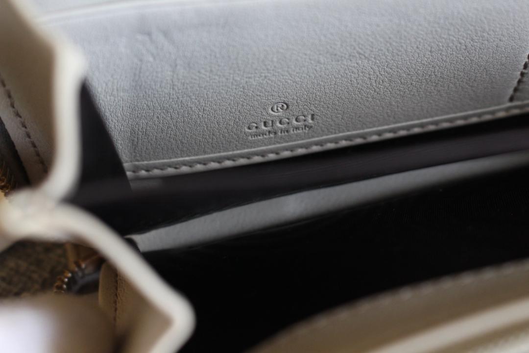 GUCCI 長財布 アイボリー レザー
