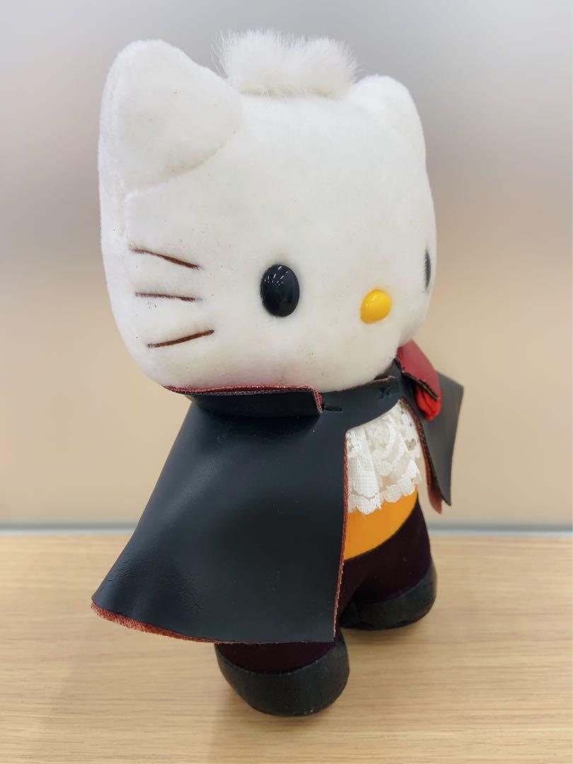 ハローキティ　キティちゃん　ぬいぐるみ　ドラキュラ