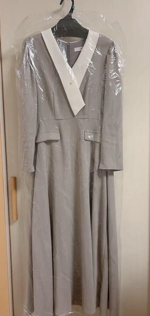 ロングワンピース グレー