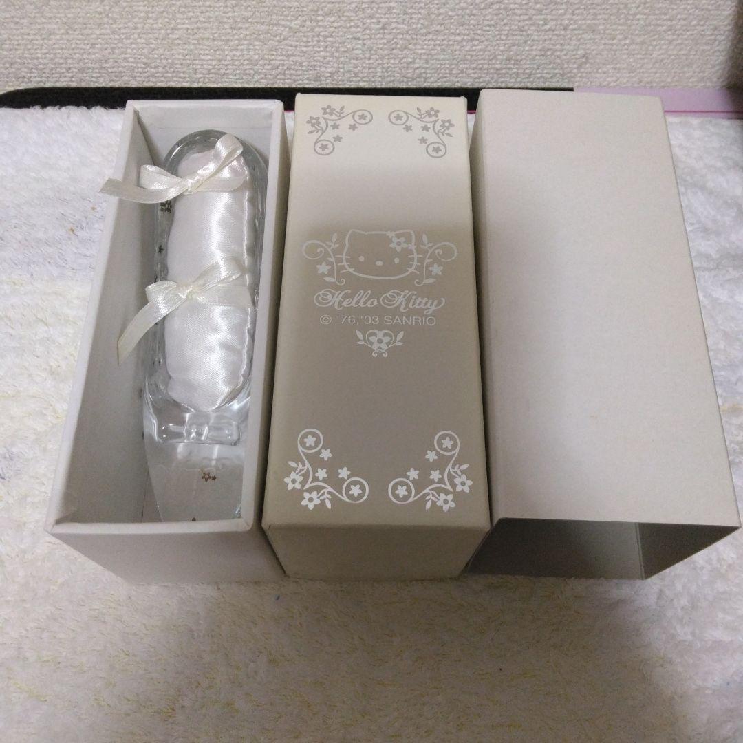 ハローキティ　ガラスの靴