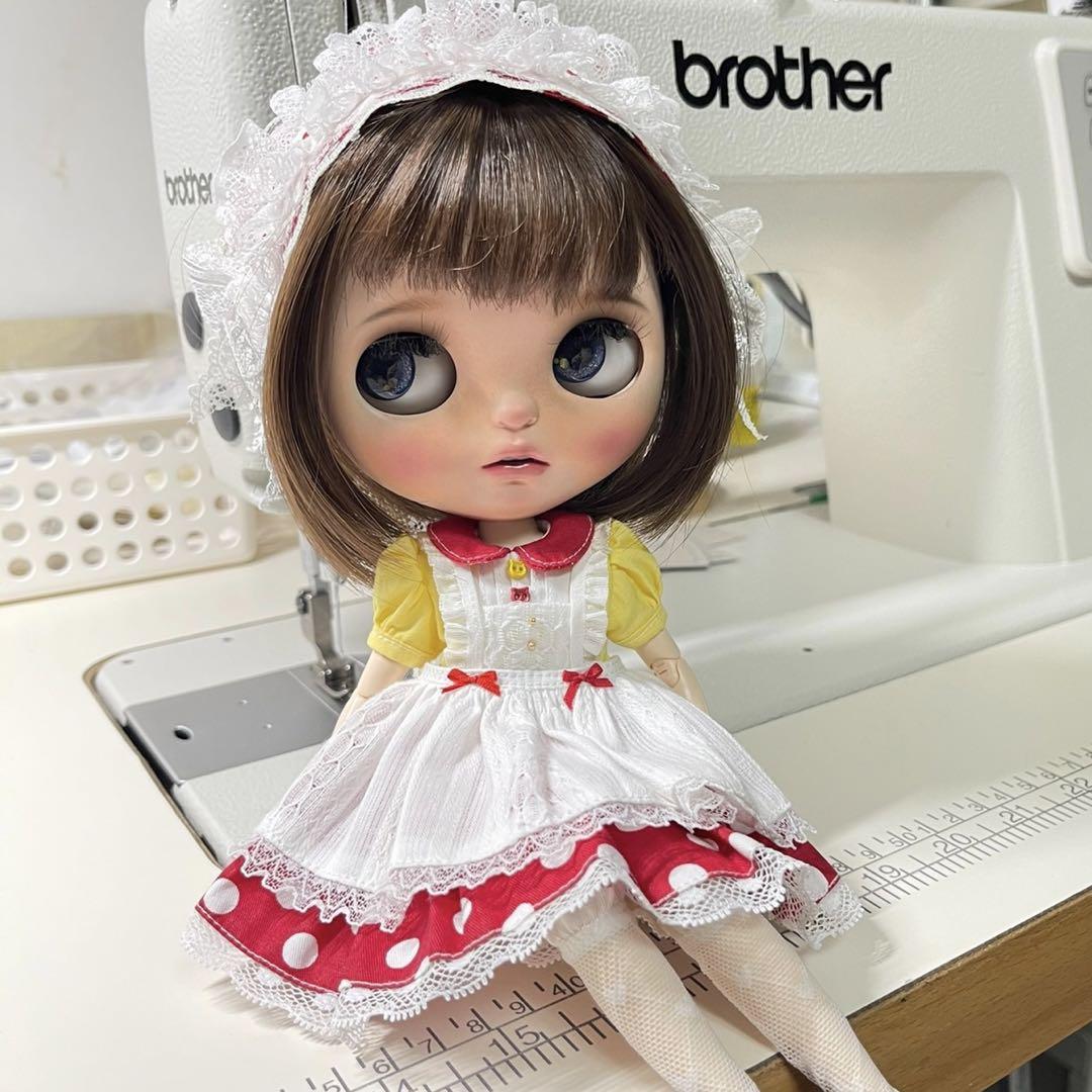 メイドカフェ 洋服アウトフィット　ハンドメイド ブライスドール　海外作家様