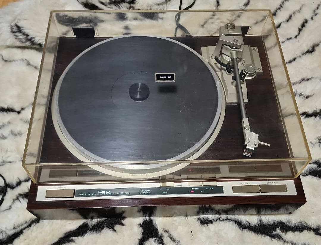 レコードプレーヤー HT-500 本体 カバー付きやや傷や汚れあり