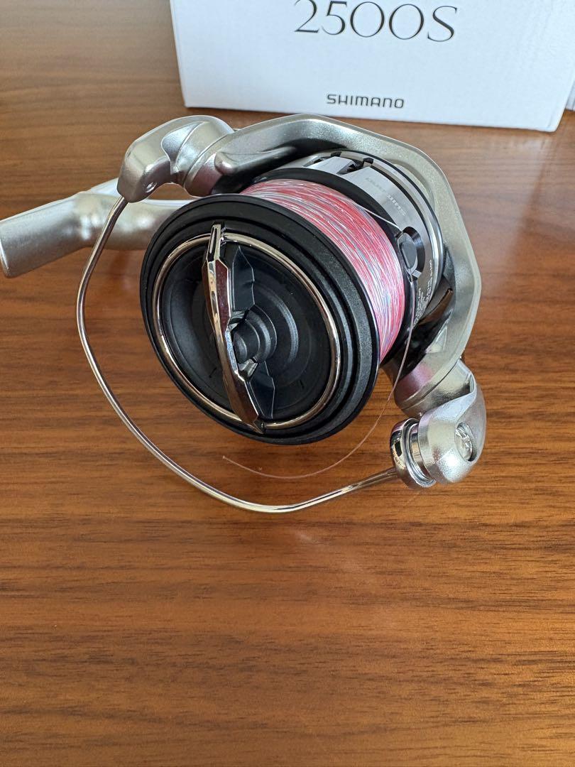 SHIMANO STRADIC 2500S スピニングリール