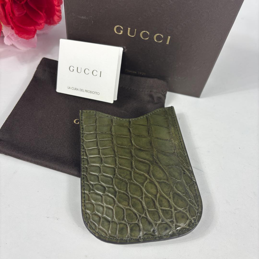 美品　GUCCI スマホケース カードケース 　名刺入れ　クロコ型押し