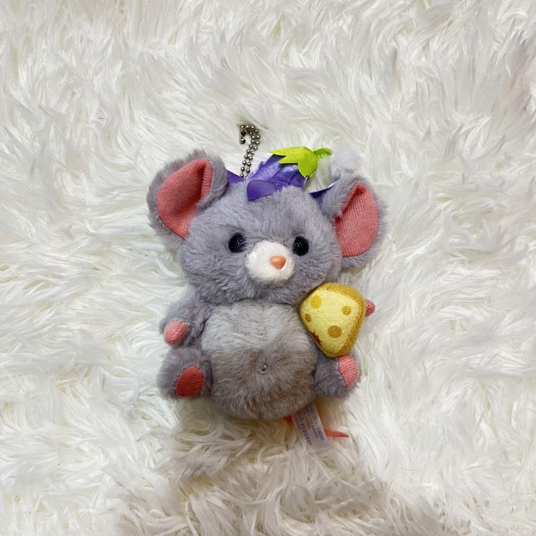 プリン様♡ディズニー  ファンタジースプリングス  チーズ  ぬいぐるみチャーム ちんまりカワイイ！ ねずみのチーズにきゅん。ピーターパン