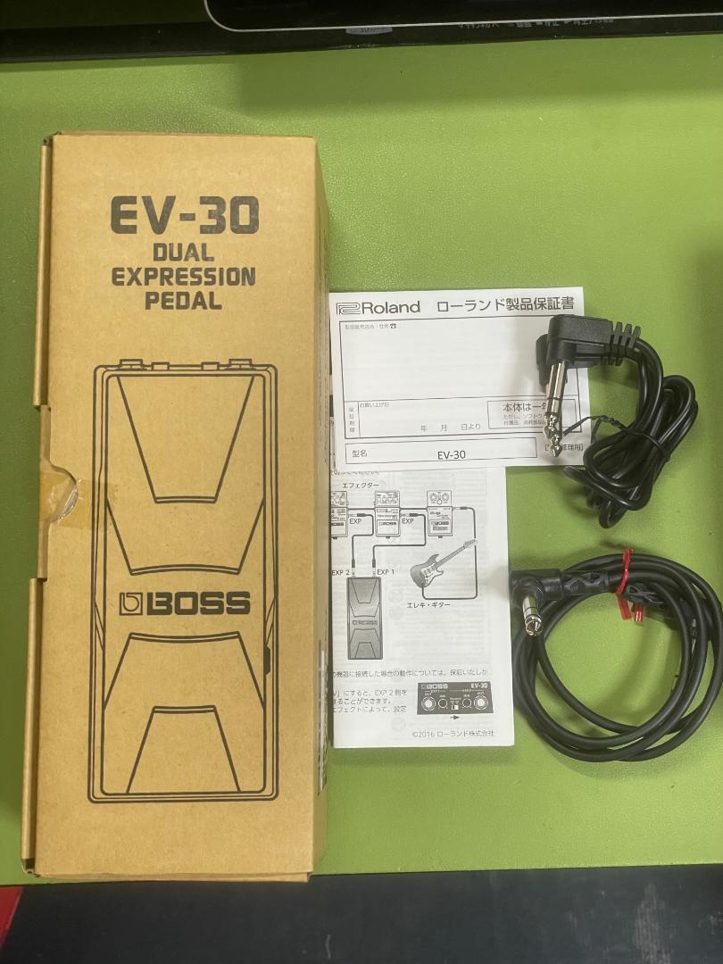 BOSS EV-30 エクスプレッションペダル