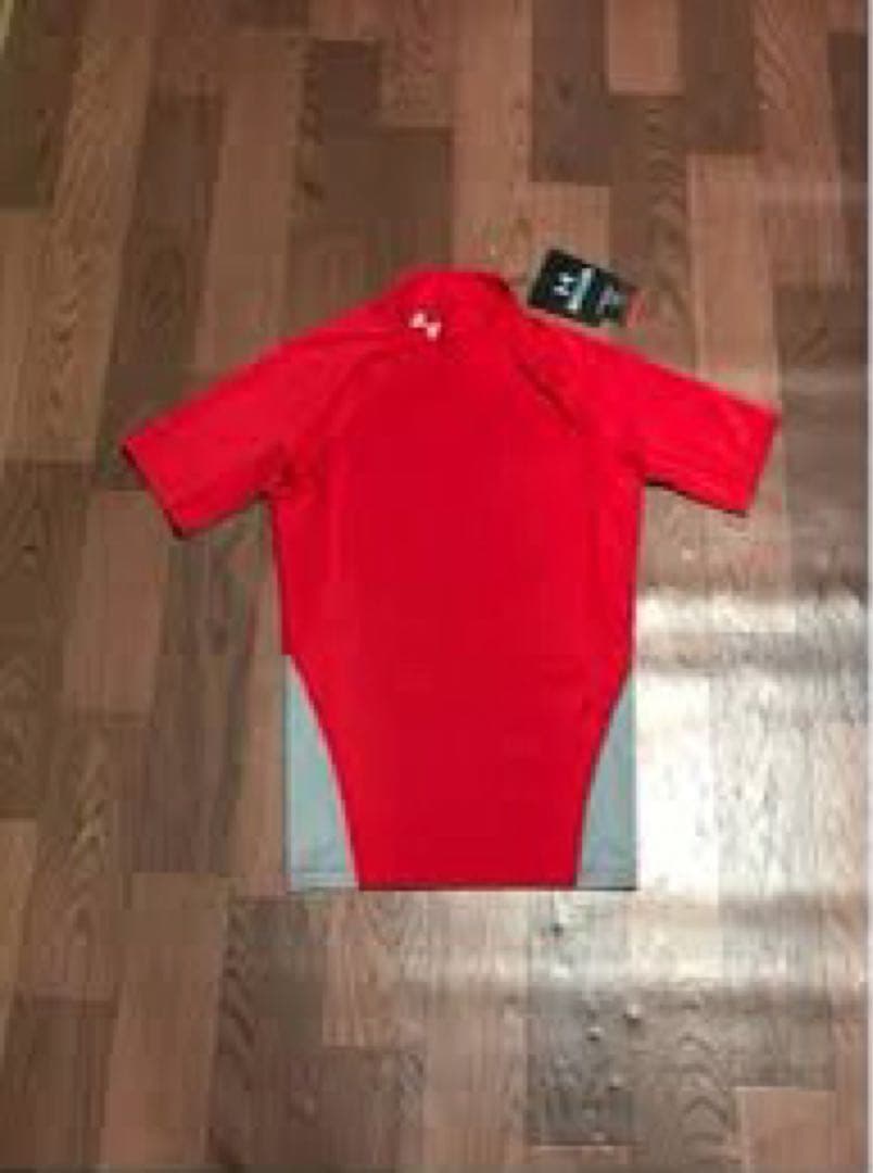 40%オフ アンダーアーマー  LG アンダーシャツ 半袖 インナー ビッグロゴ