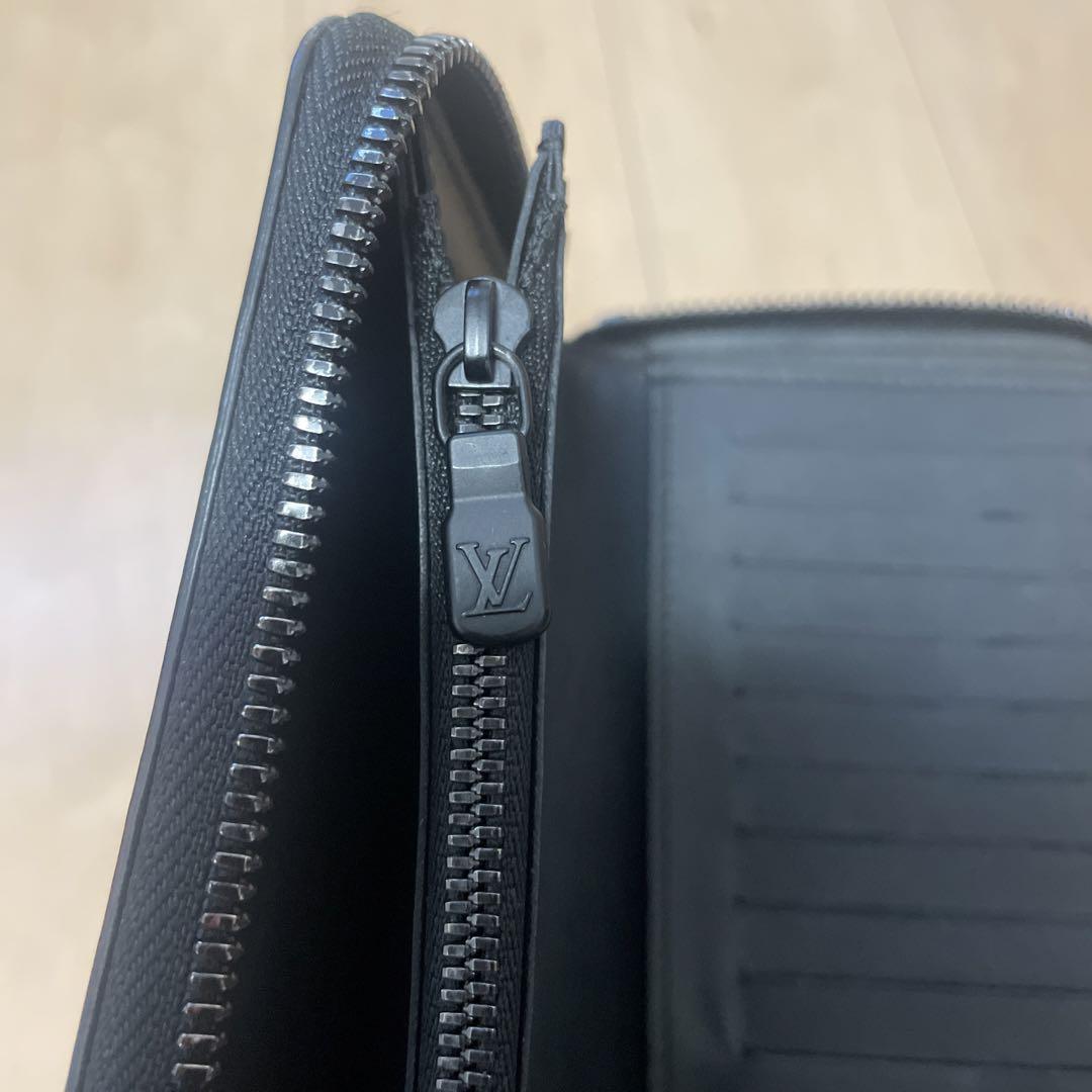 Louis Vuitton モノグラム シャドウジッピーウォレットヴェルティカル