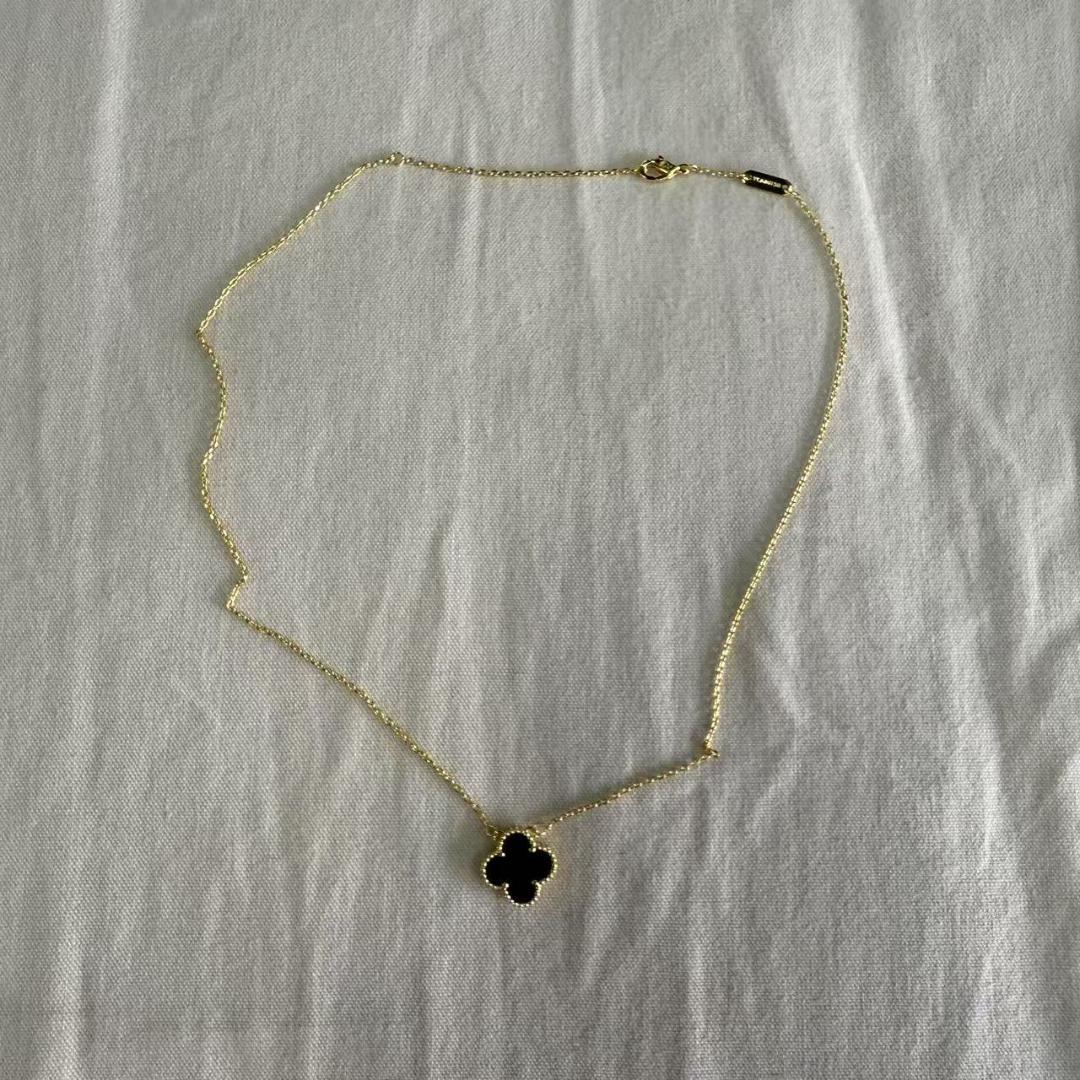 Van Cleef & Arpels 四つ葉のネックレス すぐ届く！スウィート アルハンブラ ペンダント 18K 四葉 (Van