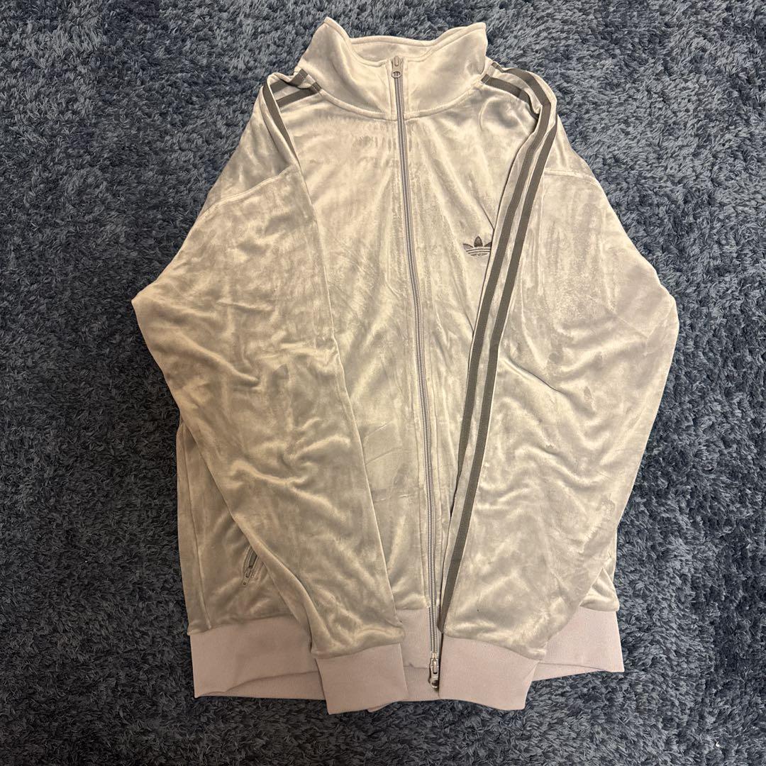 adidasセットアップ グレー