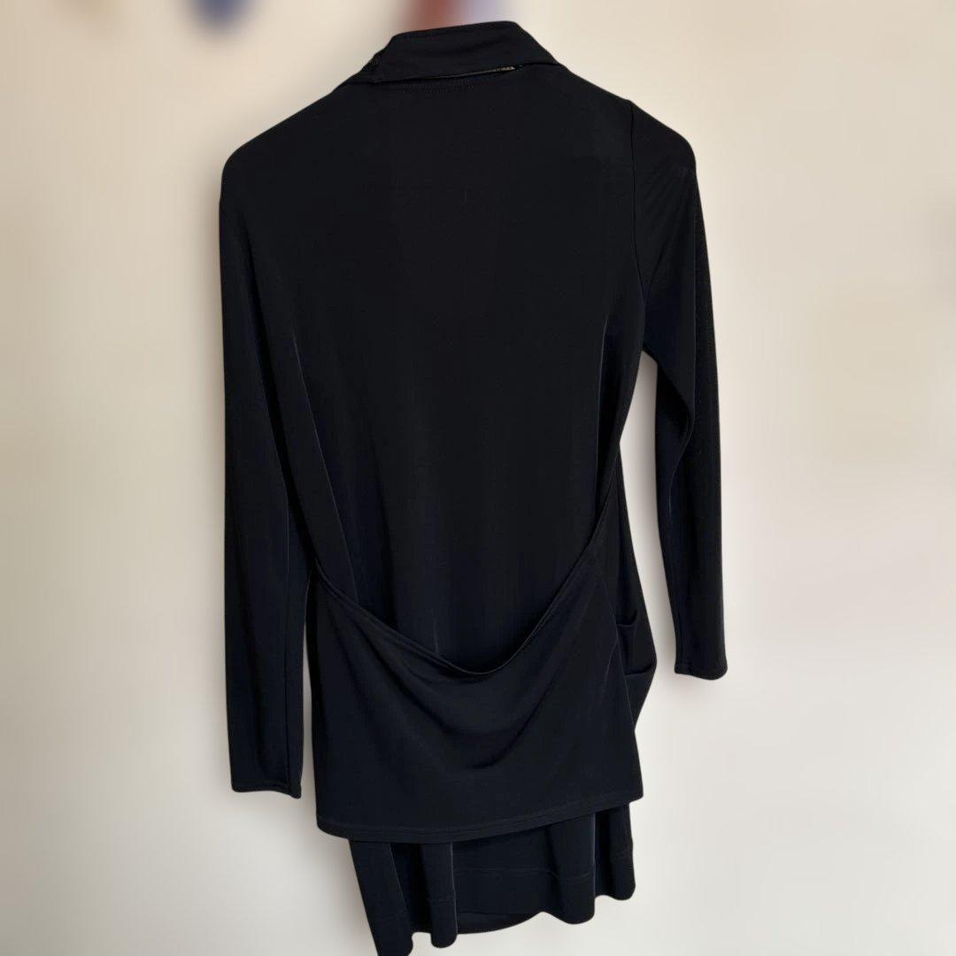 黒のスパンコール付きドレープワンピース