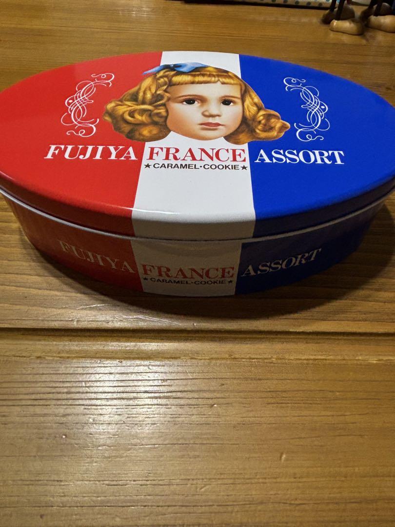 『レア』FUJIYA FRANCE ASSORT キャラメルクッキー缶　不二家 eeetasmaniaexpo.com.au