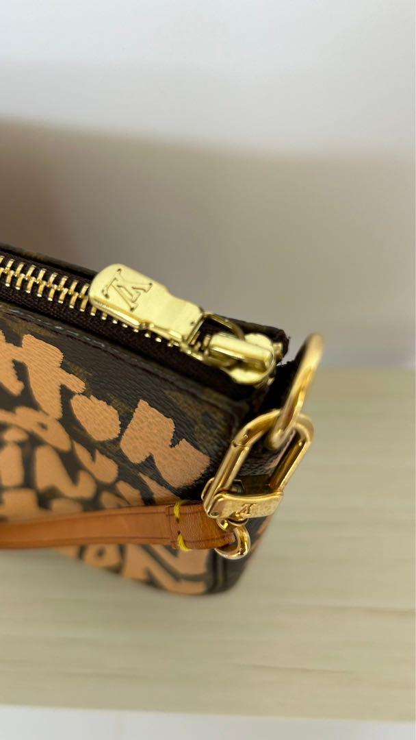 ルイヴィトン　LOUIS VUITTON グラフィティ M92193