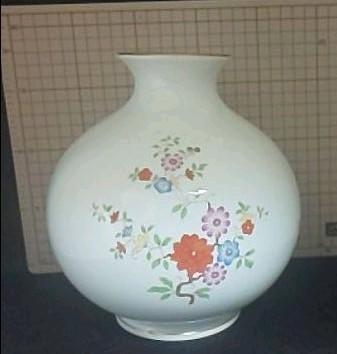 アウガルテン カラフル シノワズリ花瓶 92Gfr-m48677945429 Augarten 超激安好評