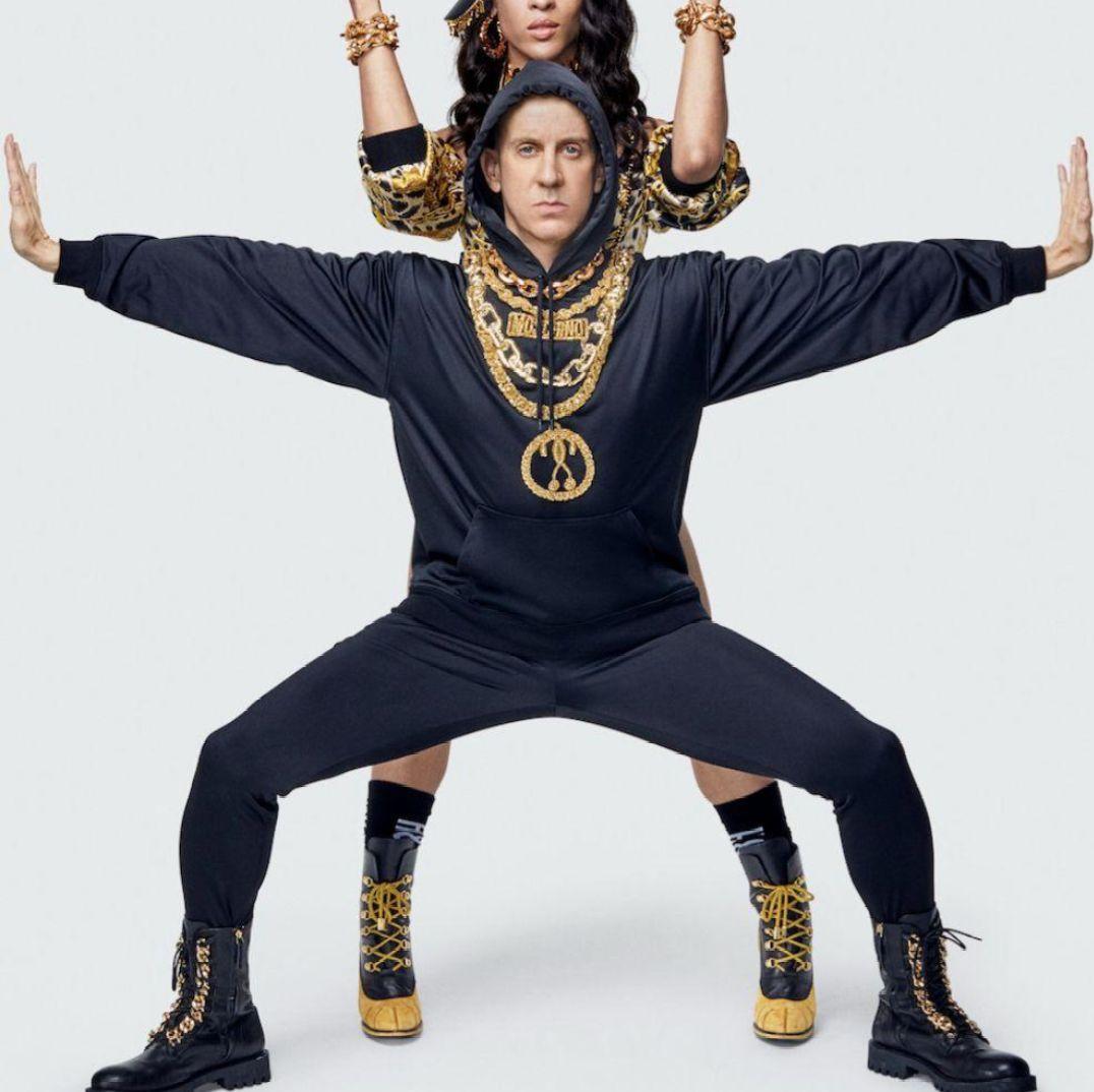 即完売 MOSCHINO ✕ H＆M コラボ ジャージ素材 プルオーバーパーカー