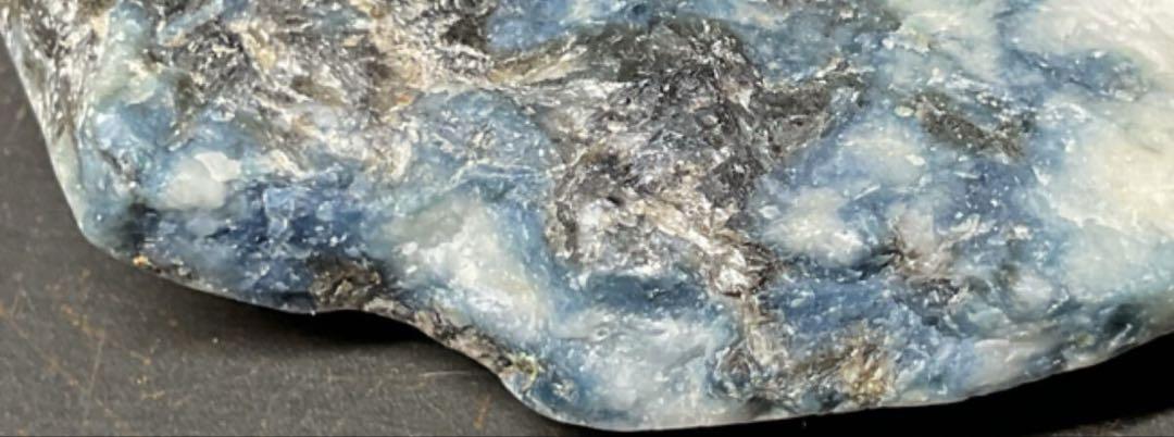 ［白地にインクブルー］　入りコン沢翡翠54g 糸魚川　ヒスイ　ひすい 白地にインクブルー］ 入りコン沢翡翠54g 糸魚川 ヒスイ ひすい