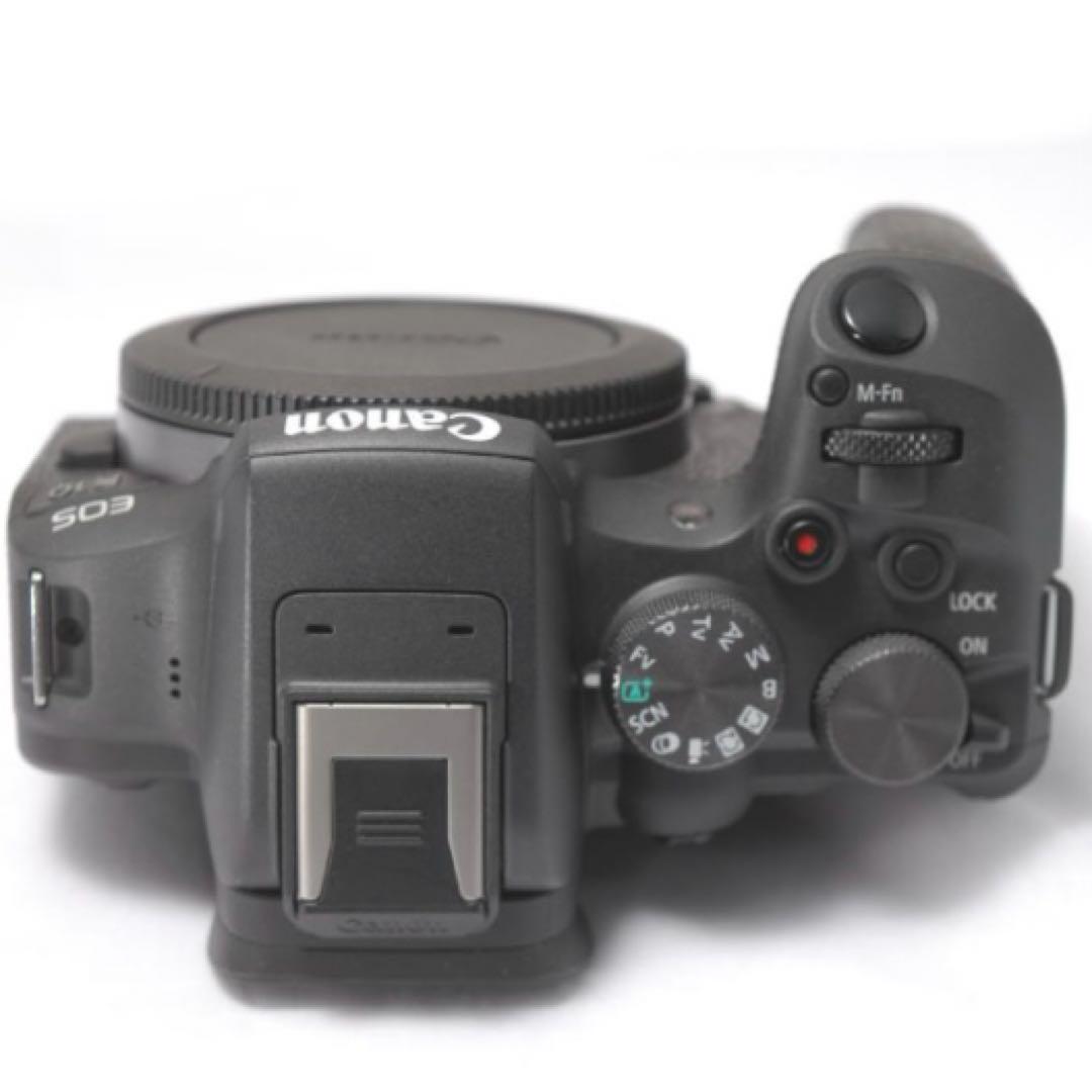【極上美品】CANON EOS R10 ミラーレス一眼★