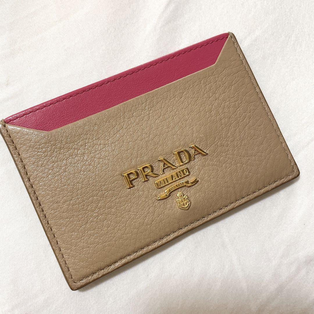 PRADA パスケース 定期入れ