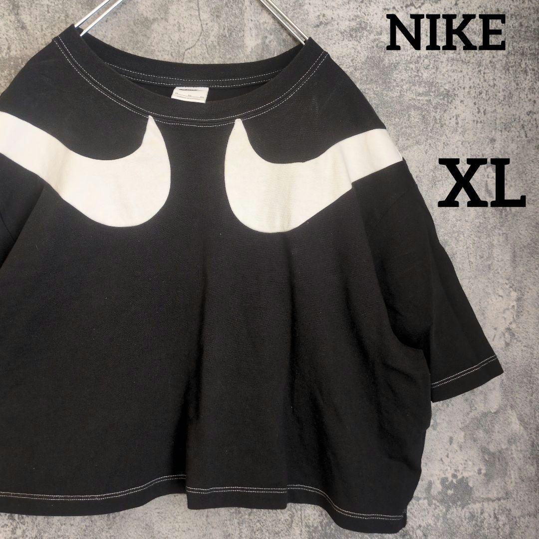 NIKE　ビッグロゴ　Tシャツ　ショート丈　ゆるダボ　ナイキ　かわいい