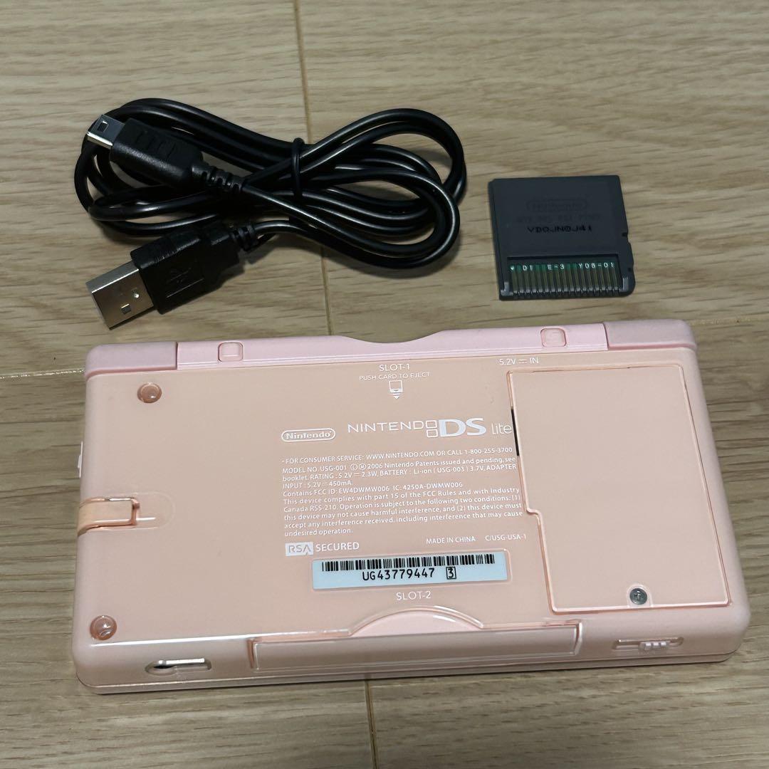 Nintendo Switch Lite ピンク とドラクエ３ Nintendo Switch Lite ピンク とドラクエ3 Nintendo Switch