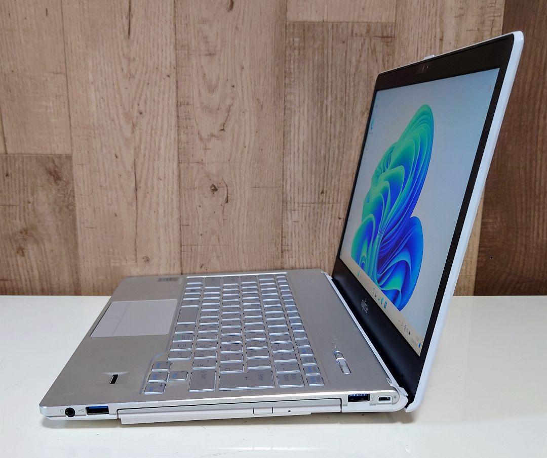 富士通 LIFEBOOK i5-4200U メモリ 12GB SSD 512GB