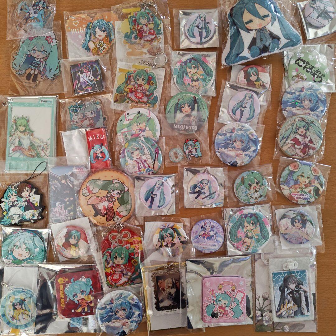 初音ミク　缶バッジ　アクスタ　アクキー　グッズ
