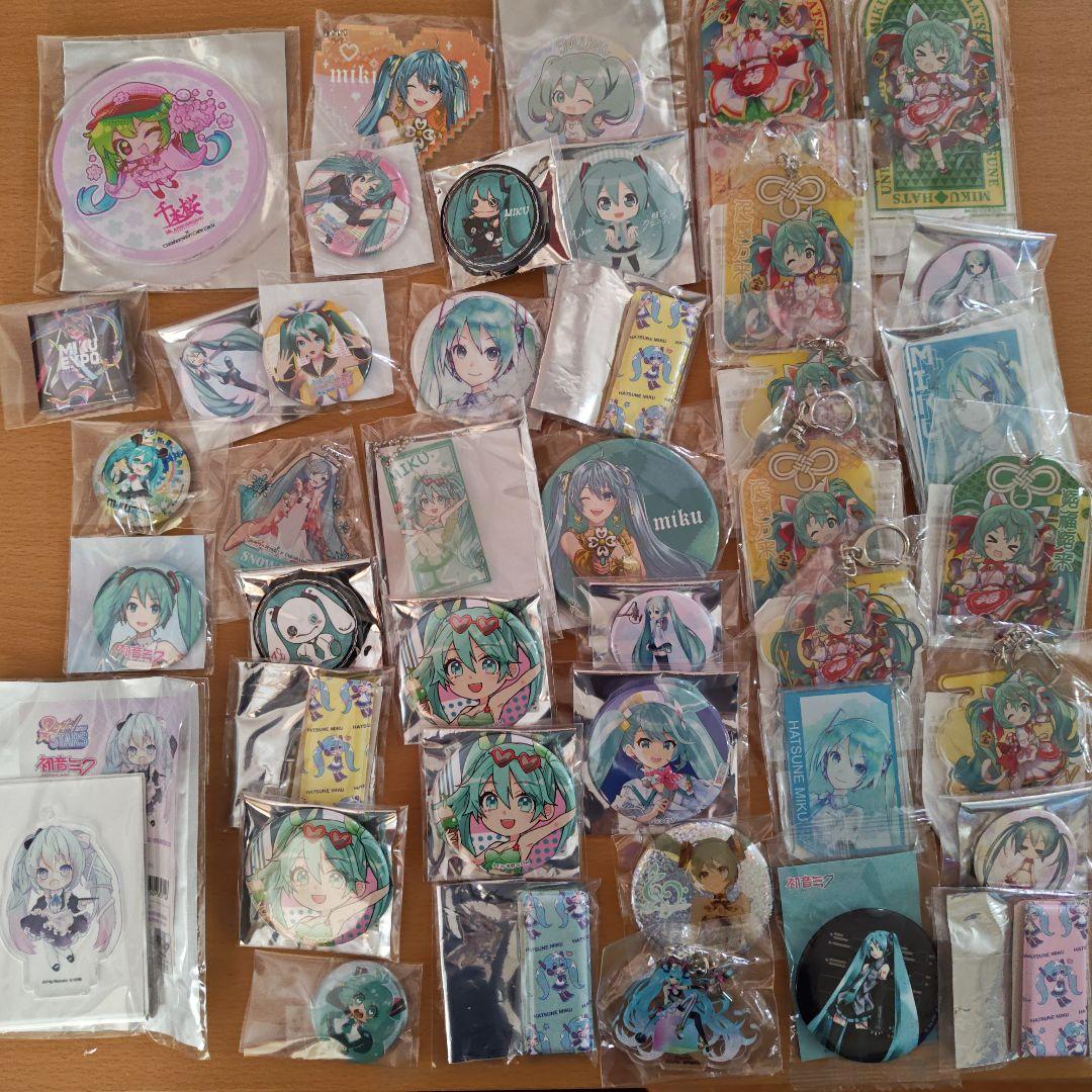 初音ミク　缶バッジ　アクスタ　アクキー　グッズ