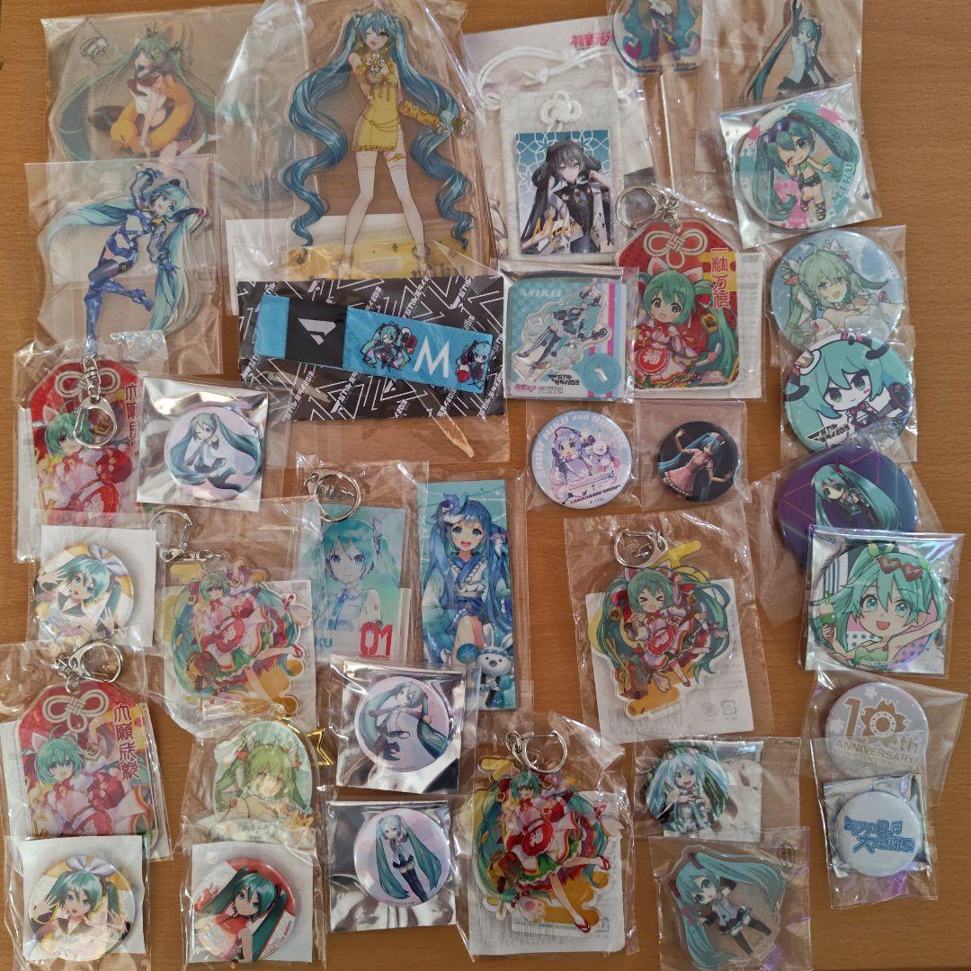 初音ミク　缶バッジ　アクスタ　アクキー　グッズ