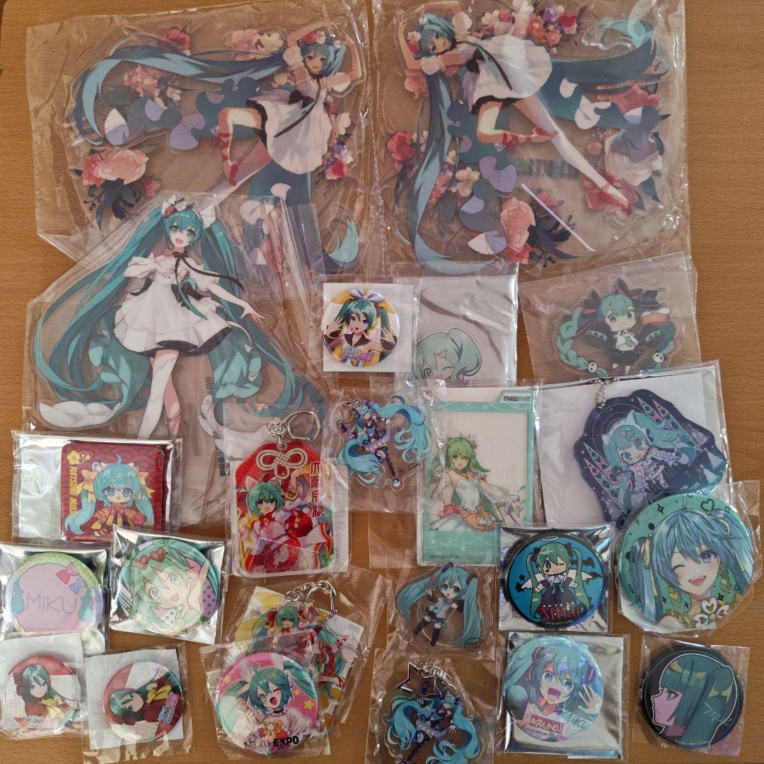 初音ミク　缶バッジ　アクスタ　アクキー　グッズ