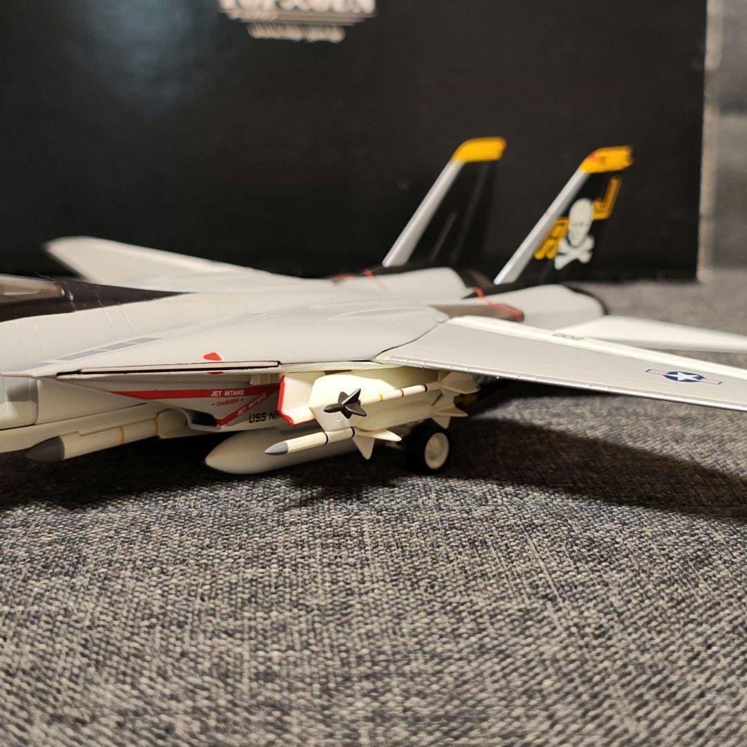 ホーガン　F-14A トムキャット　ジョリー・ロジャース　1/80