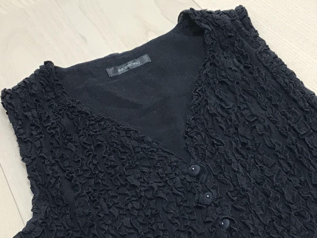 ★美品　インゲボルグ ピコフリル　後ろ飾りリボン　ベスト　黒