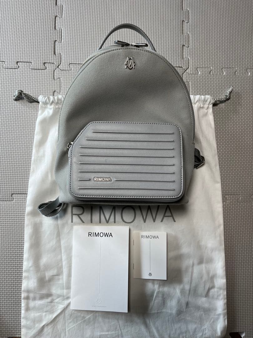 リモワバックパック Grey レディース Never Still