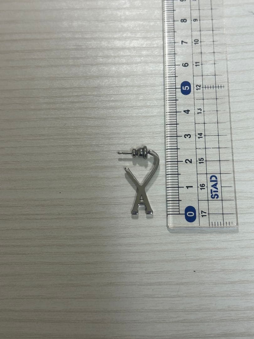 Ami Alexandre Mattiussiピアス シルバー Ami Alexandre Mattiussiピアス シルバー