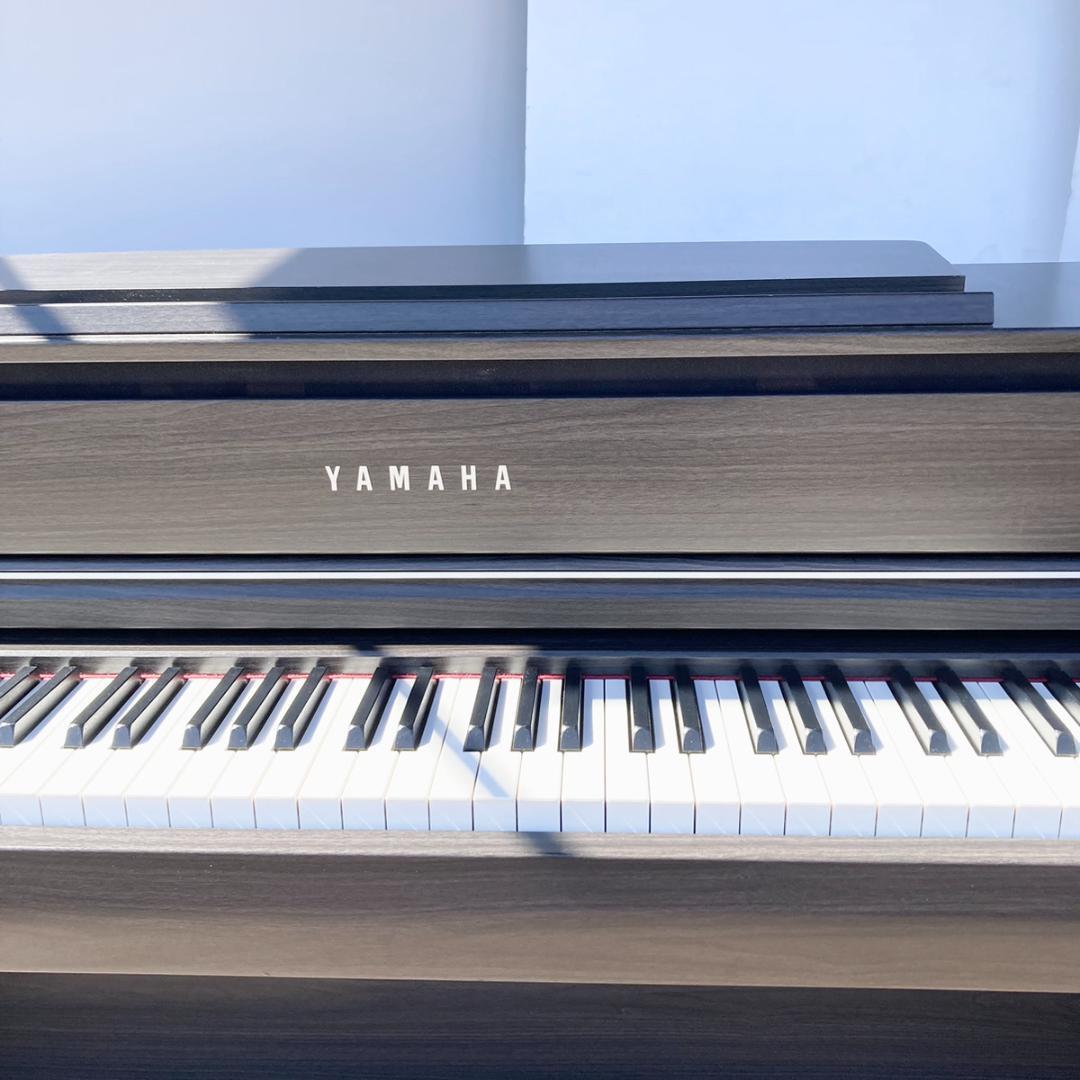 YAMAHA ヤマハ 電子ピアノ CLP-675DW イス・ヘッドホン付き YAMAHA ヤマハ 電子ピアノ CLP-675DW イス・ヘッドホン付き