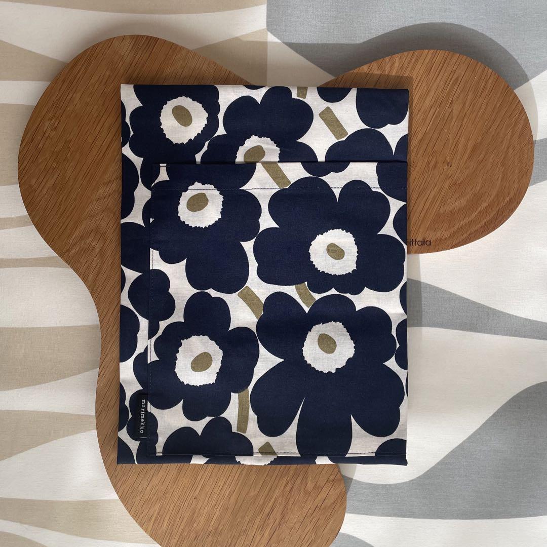 人気TOP UNIKKO marimekko 新品 国内正規品 ウニッコ 日本限定 エプロン エプロン・三角巾