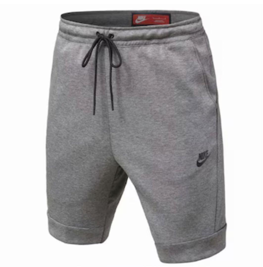 大人気 NIKE ナイキ テックフリース スウェットパンツ ショート