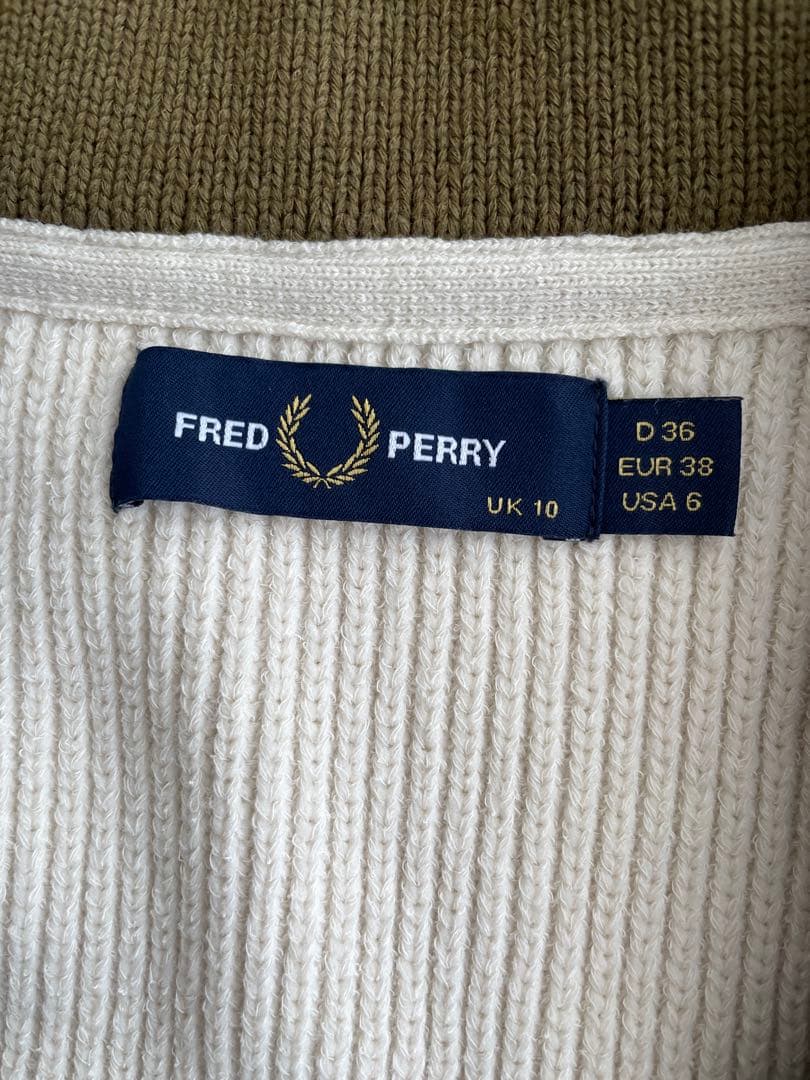 【FRED PERRY】リブレイヤードカラーニットカーディガン 【FRED PERRY】リブレイヤードカラーニットカーディガン