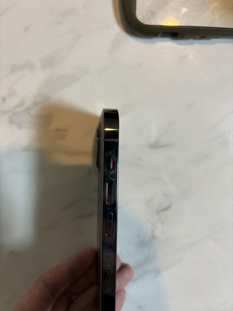 ⭐︎美品⭐︎ iPhone12pro 128G グラファイト　箱あり