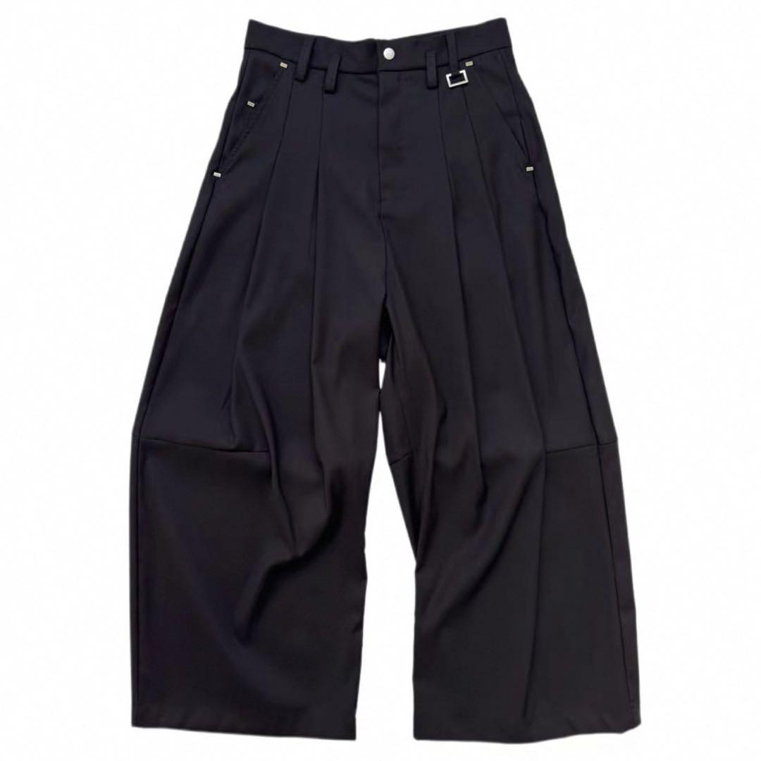 studded wide leg pleated pants