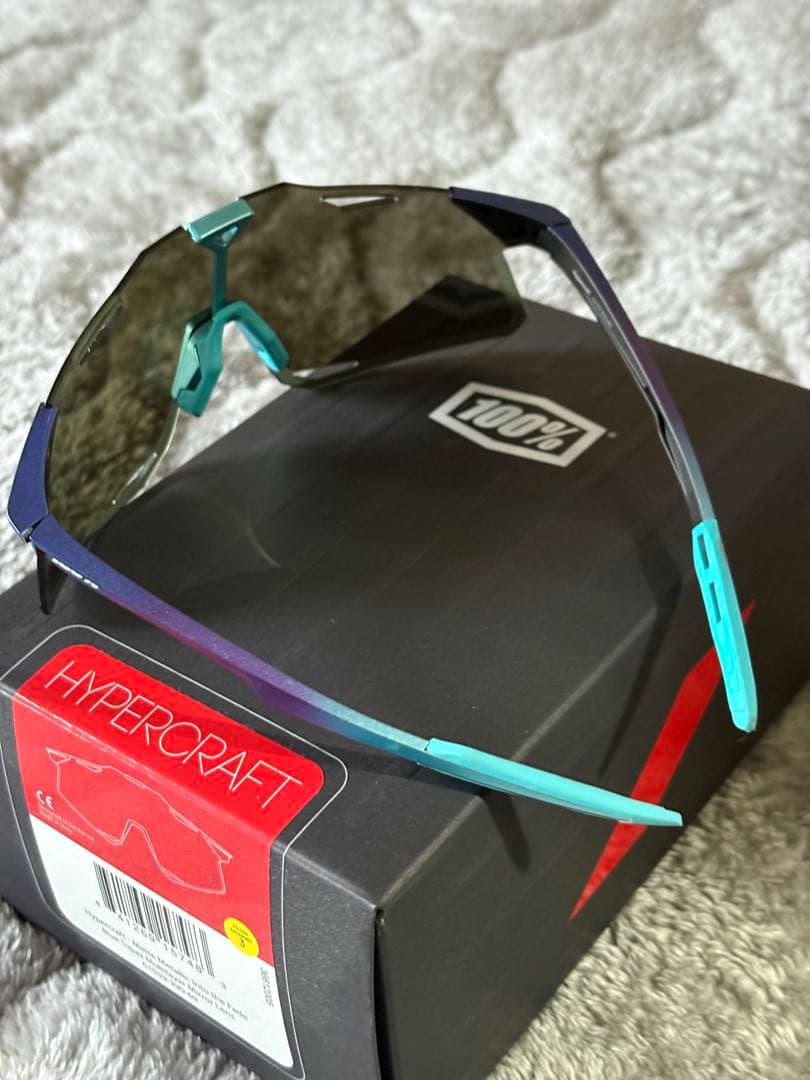 サングラス目立った傷や汚れなし