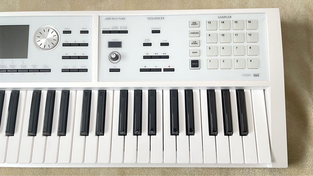 売筋品 【Roland】FA-06 ホワイト 限定 キーボード シンセサイザー