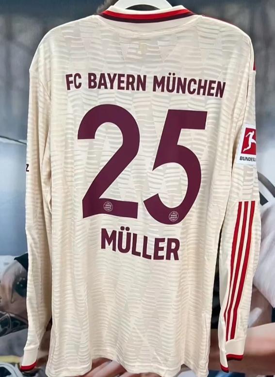 バイエルン ミュラー 42番 長袖 24-25