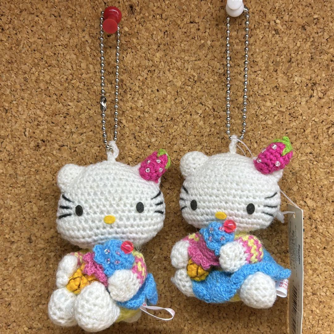 ハローキティ　アミマスコットホルダー　ぬいぐるみストラップ　サンリオ　平成レトロ