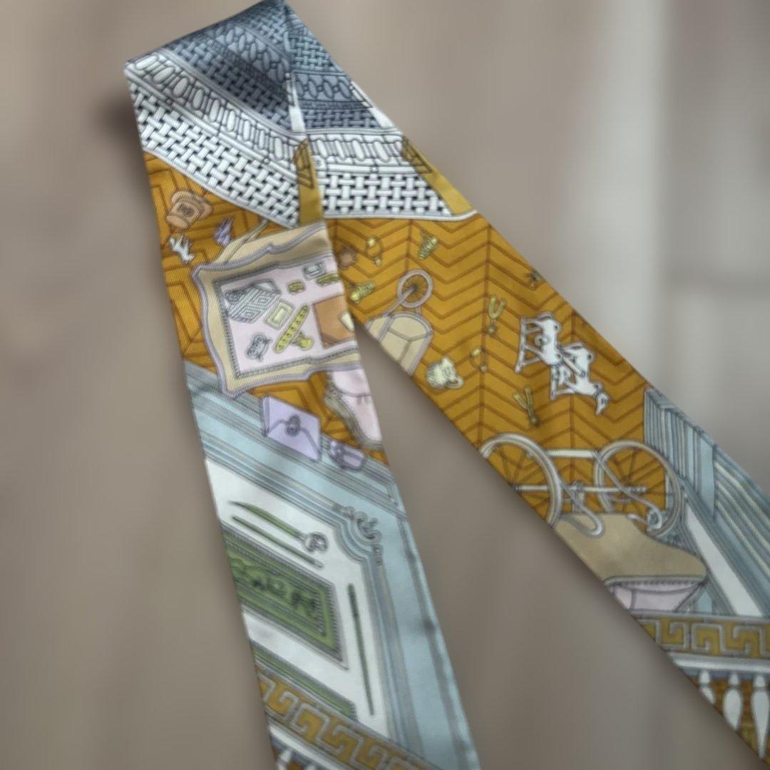 HERMES Twilly Pocket バンダナ・スカーフ オレンジ/クリーム HERMES Twilly Pocket バンダナ・スカーフ オレンジ/クリーム