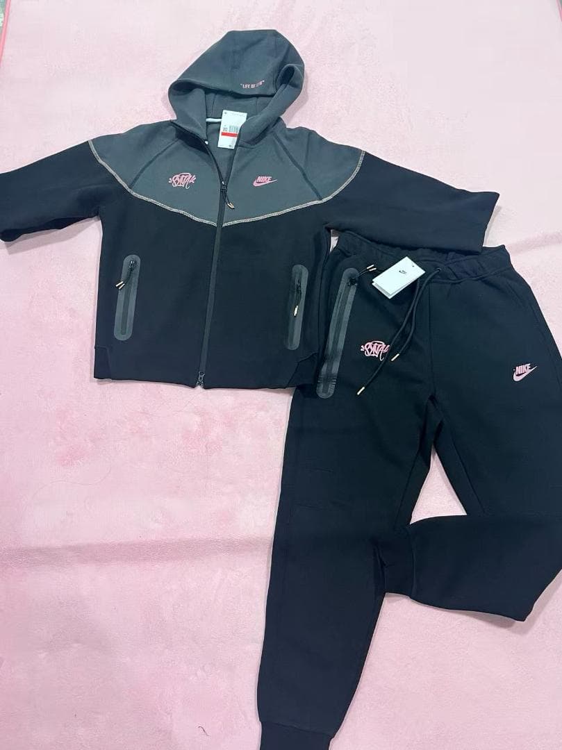 Nike ジャージ上下セット 黒/グレー