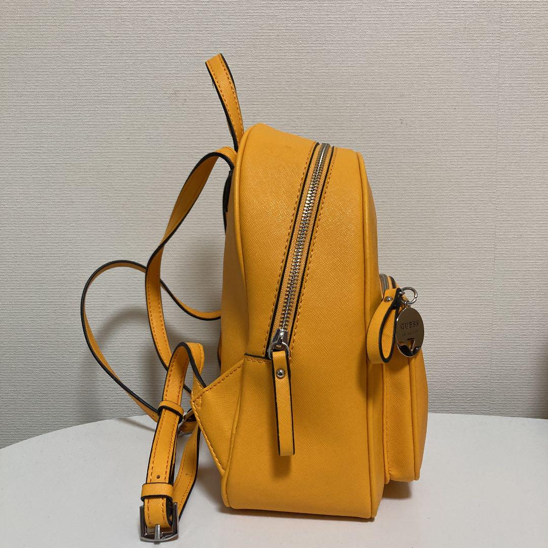 【ゆうゆうメ】 GUESS リュック 黄色 spblj-m48802960609 バッグ