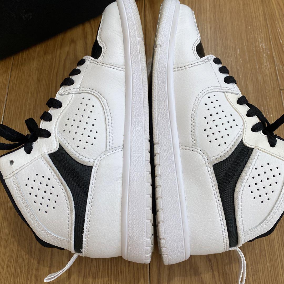 NIKE スニーカー　キッズ　ジョーダン　ルート様