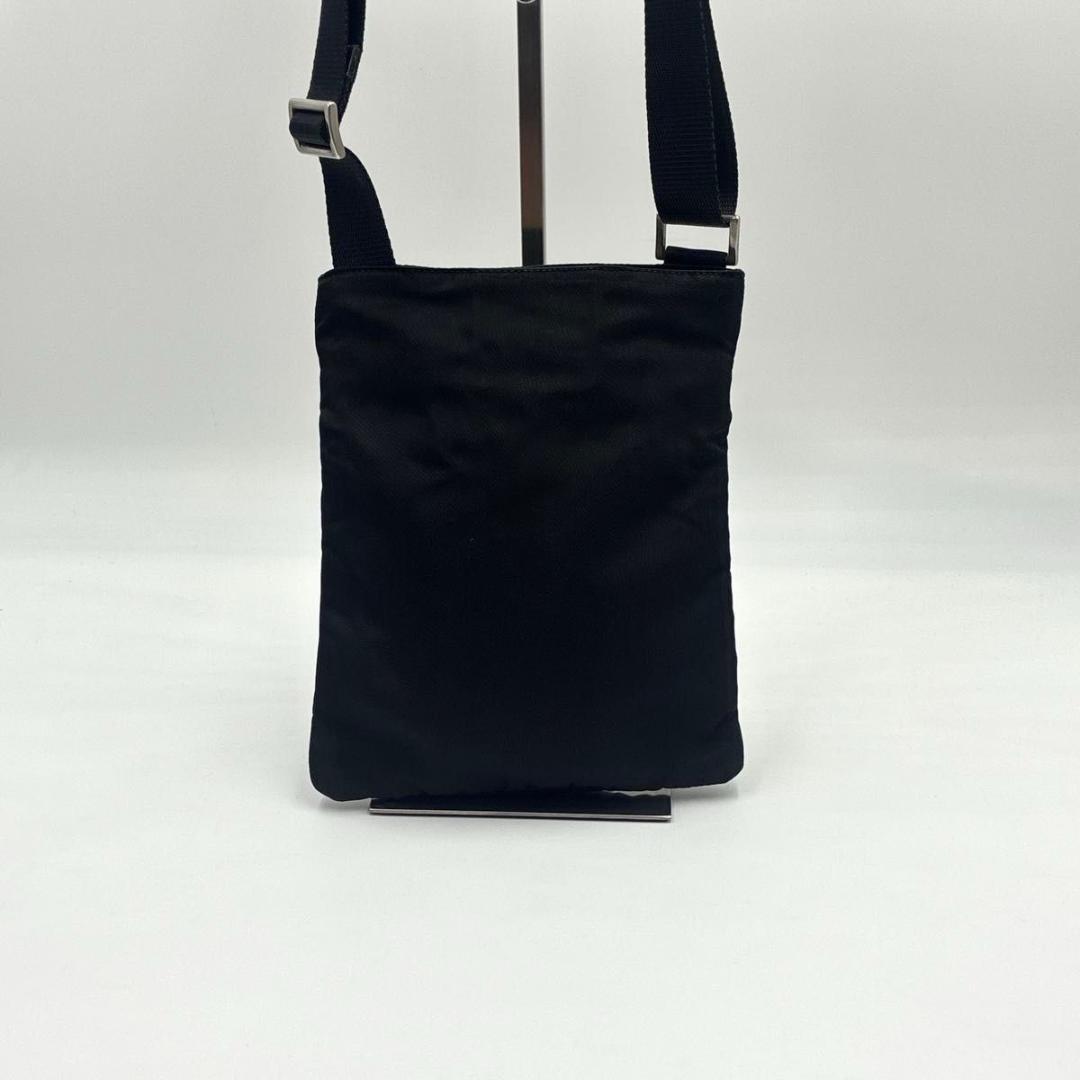 【極美品】PRADA ブラック ショルダーバッグ サコッシュ 極美品 PRADA プラダ サコッシュ ショルダーバッグ ナイロン