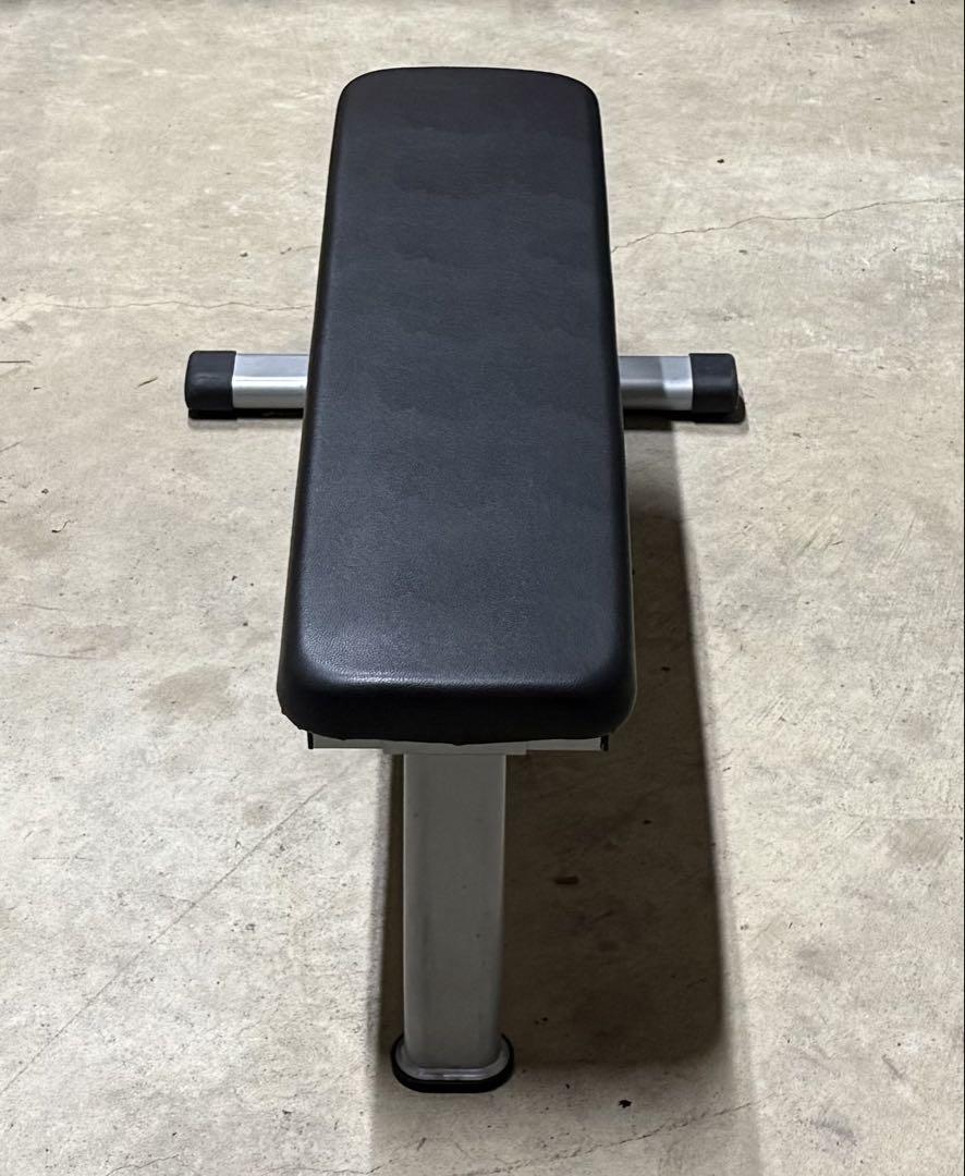 HIGER フラット　ベンチ トレーニング　筋トレ